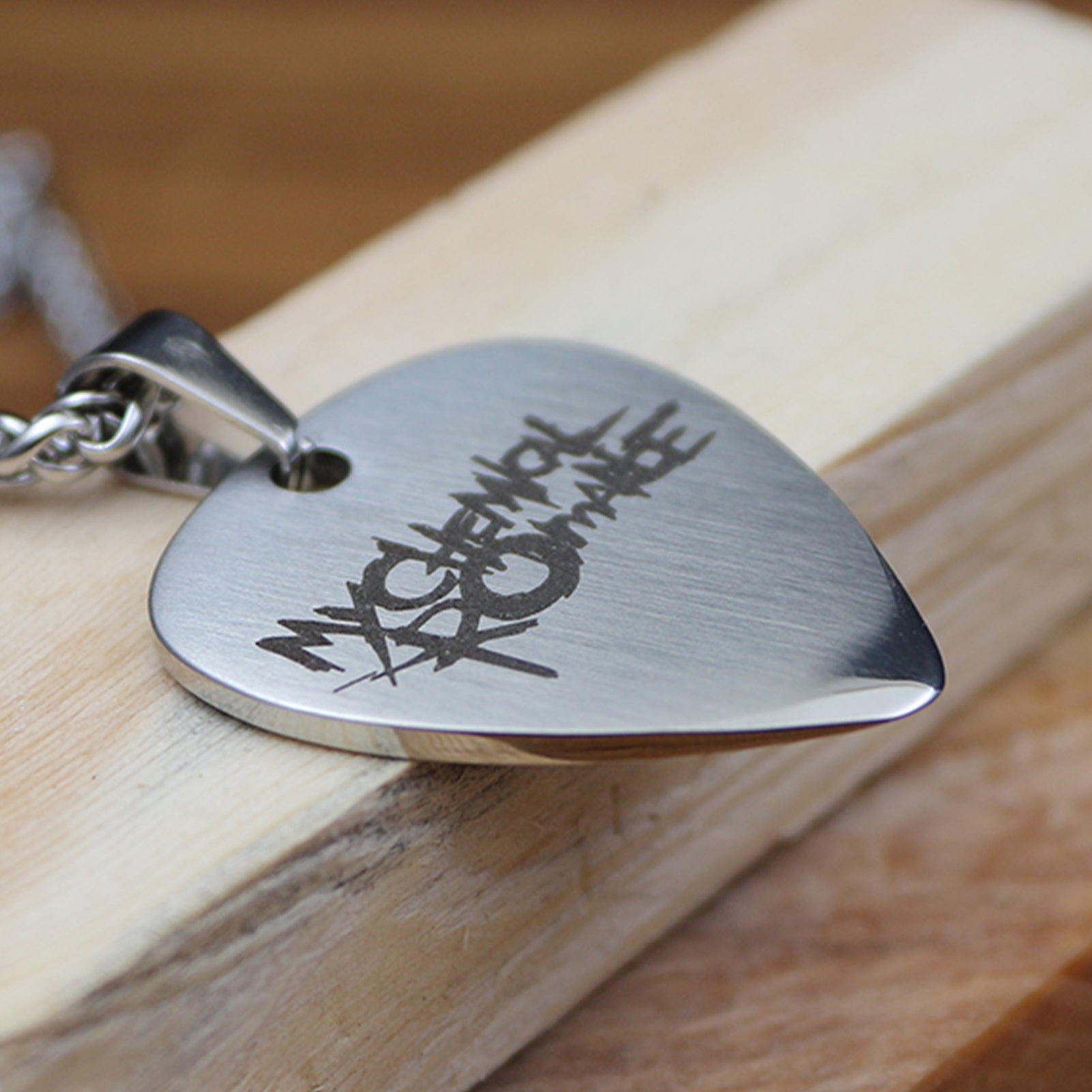 ComMarker Blank Guitar Pick Necklace (1pcs)