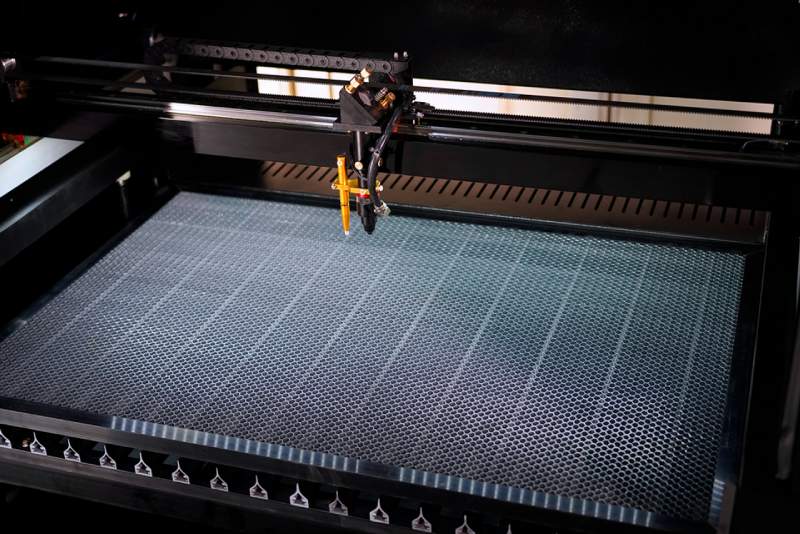 FSL Pro Series PS36 – Industrial CO₂ Laser Cutting & Engraving System